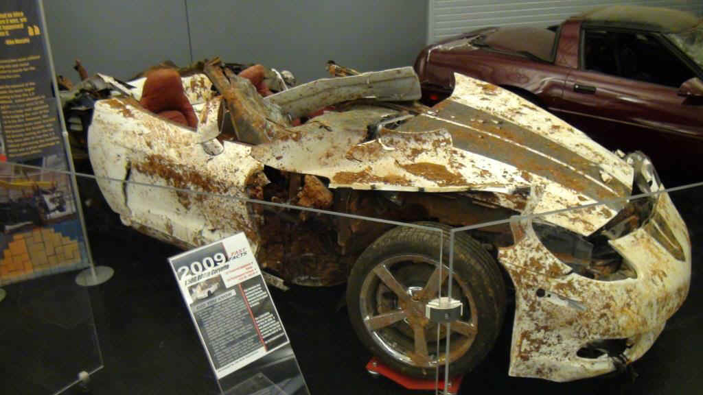 corvette_museum.jpg (60186 bytes)