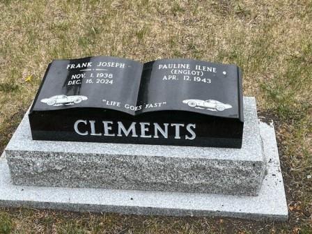 clements 1.jpg (43483 bytes)