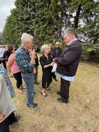 clements 13.jpg (41071 bytes)