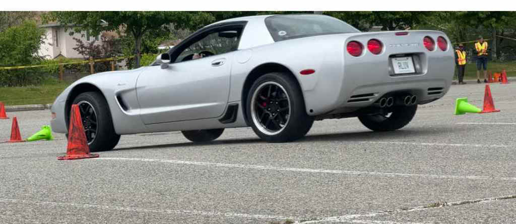 img_2297.jpg (627626 bytes)